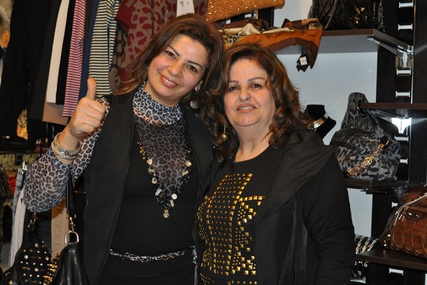 S ladies boutique Opening